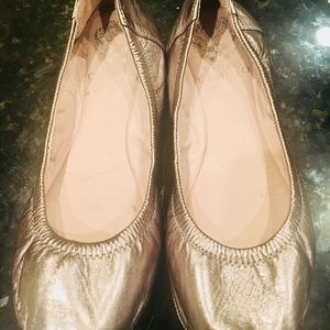 Vince Camuto Ballerinas in metallic mauve pink